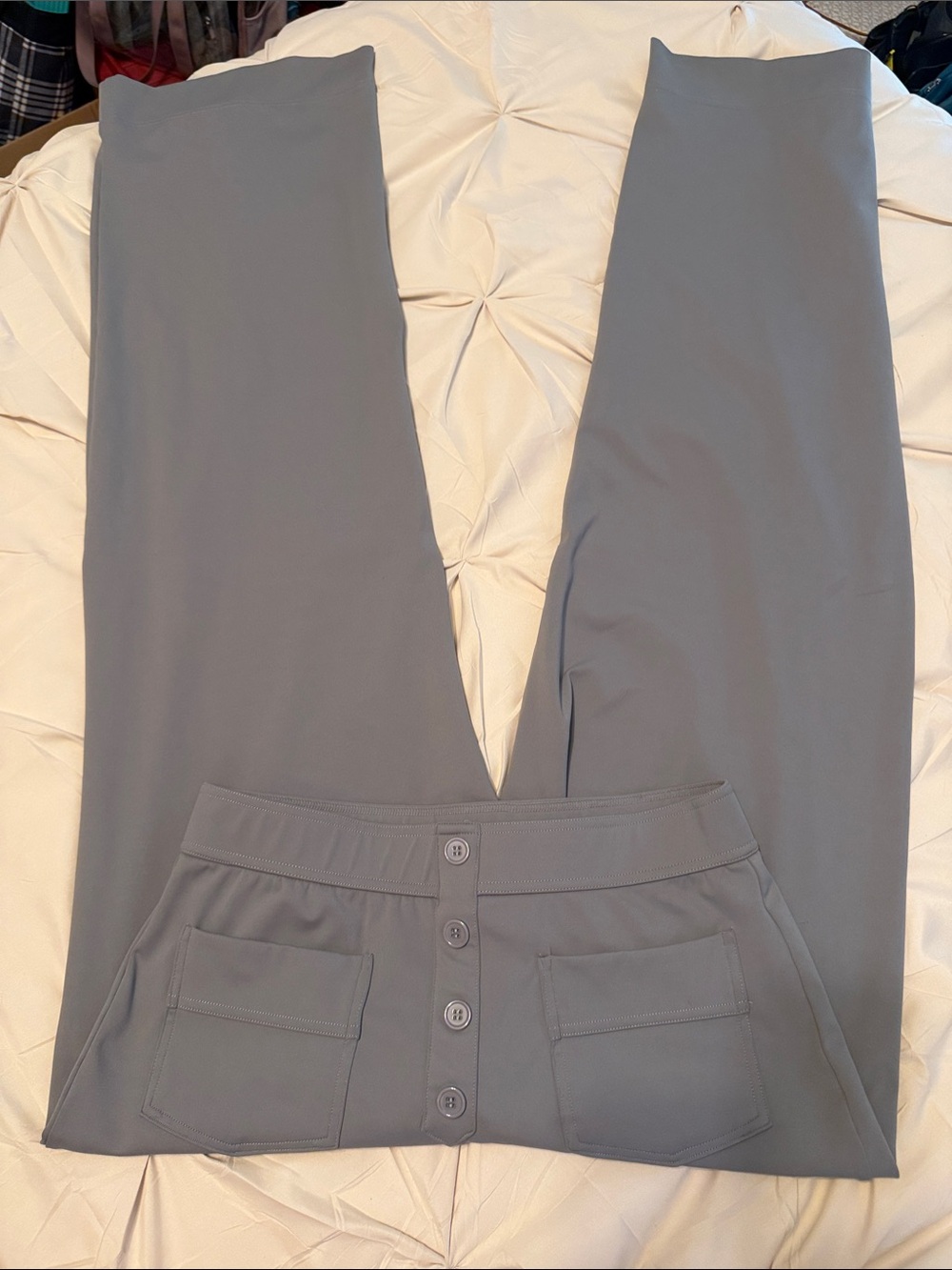 HALARA Straight-Leg Button-Front Pants in Light Gray
